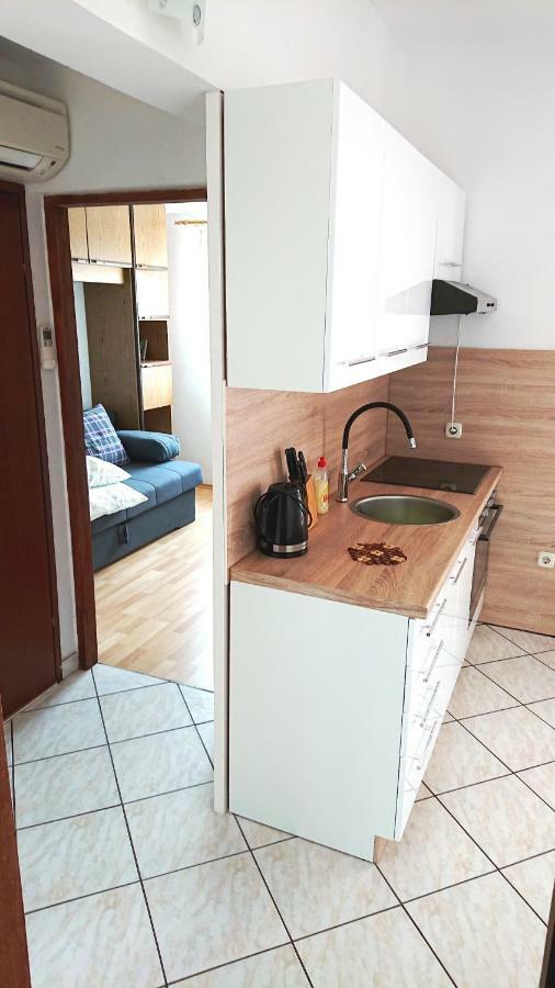 Appartement Apartman Ivanka à Vir Extérieur photo
